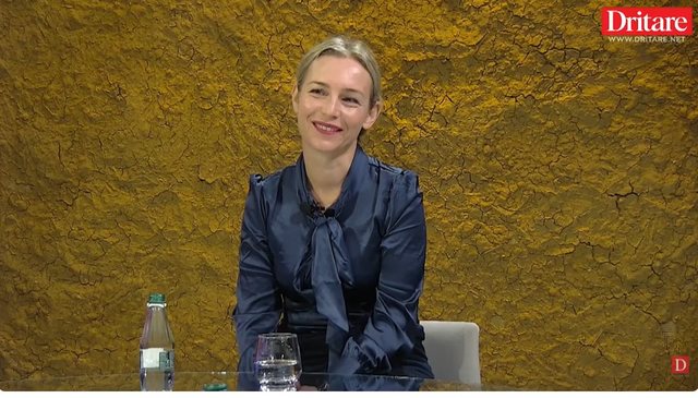 Kush do ta b&euml;j&euml; kryeministre Lea Ypin!