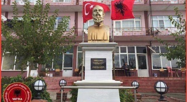 Si u vendos busti i Nolit në shtëpi!