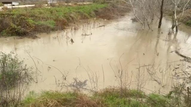 Fush&euml;-Kruj&euml;/ Lumi Ish&euml;m del nga shtrati, qindra hektar&euml;