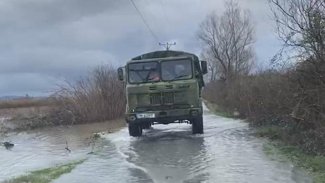 Shqipëria përfshihet nga moti i keq! Vjosa në nivelin 9 metra.