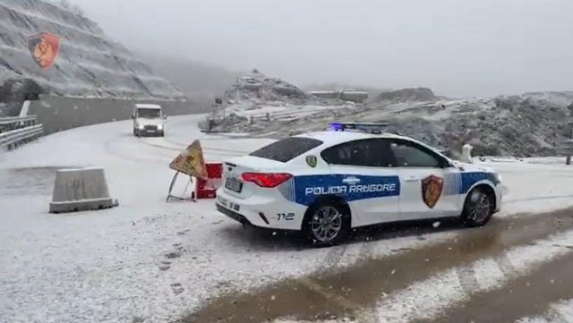 D&euml;bor&euml; n&euml; disa akse kryesore, Policia e Shtetit: P&euml;rdorni