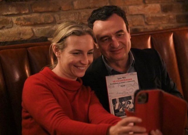 Pas largimit nga Shqip&euml;ria, Lea Ypi n&euml; Kosov&euml;: Faleminderit