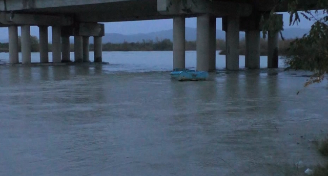 Pse u përmbyt Mifoli? Ja gabimi në urën e re mbi Vjosë!