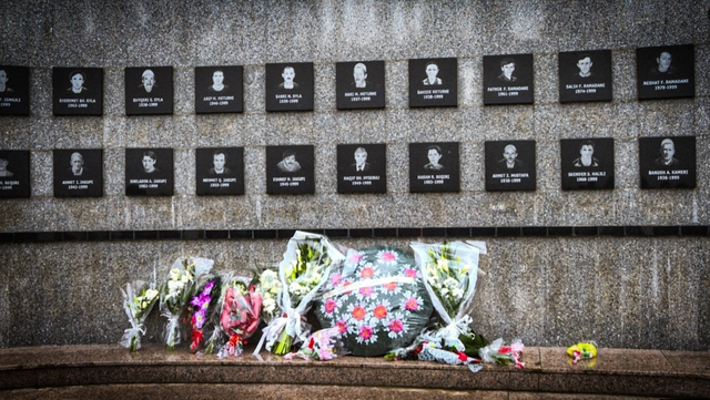 Kosova p&euml;rkujton 27-vjetorin e Masakr&euml;s s&euml; Re&ccedil;akut