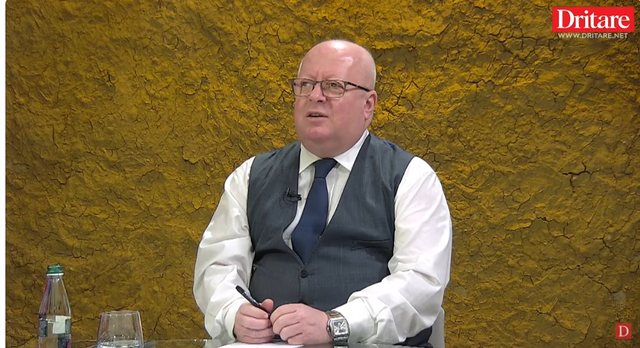 &Ccedil;far&euml; ndodh n&euml; gjyqet e Berish&euml;s? Genc Gjokutaj zbardh