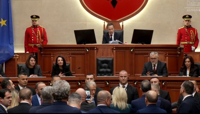 Live/ Nis me tensione seanca e par&euml; e Kuvendit p&euml;r 2026-&euml;n!