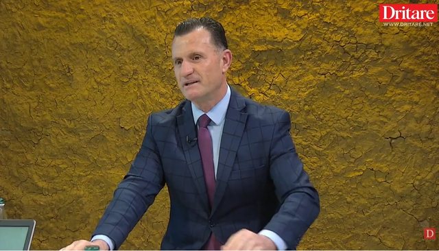 Avokati i Met&euml;s: Ju tregoj gjyqin e shekullit!