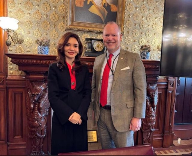 Spiropali pritet në Shtëpinë e Bardhë nga Asistenti Special