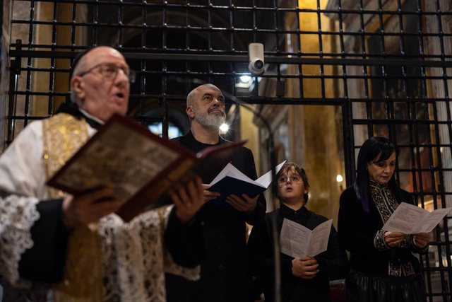 Rama viziton Bazilik&euml;n e Genazzanos me Lind&euml;n dhe Zahon