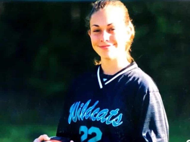 Nj&euml; nga viktimat e Jeffrey Epstein flet hapur: Isha 16 vje&ccedil;e kur ai