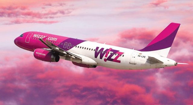 Ish-ministri i Financave: Ja si i vjedh shqiptar&euml;t Wizz Air!