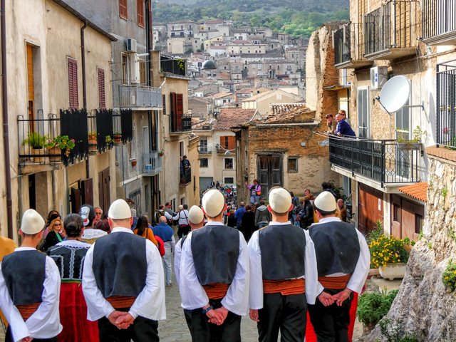Peticion p&euml;r njohjen e plisit shqiptar nga UNESCO