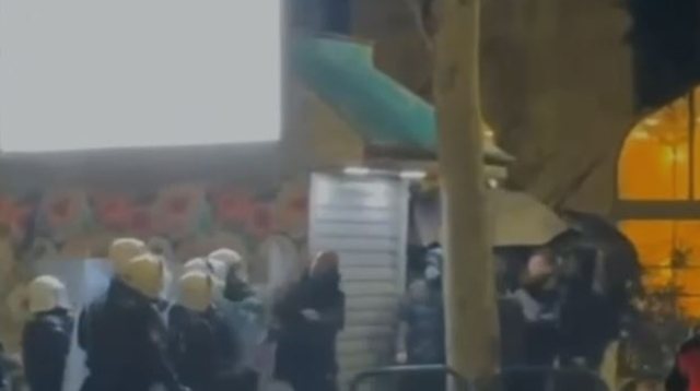 U l&euml;ndua n&euml; protest&euml;/ PD: Nallbati ka goditje dhe djegie n&euml;