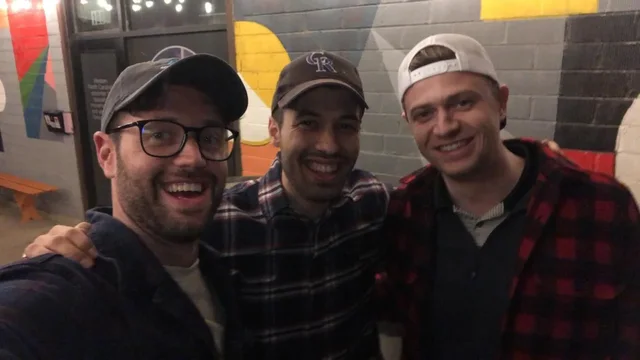 Rast&euml;sia q&euml; bashkoi tre &ccedil;ifte! K&euml;t&euml; histori dashurie