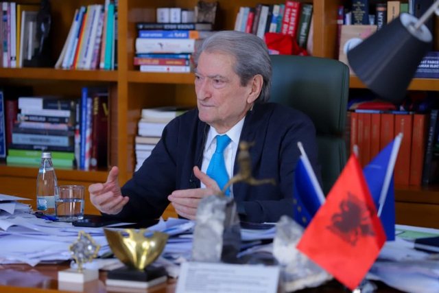 Berisha: T&euml; miturit q&euml; u mor&euml;n n&euml; komisariat po hanin