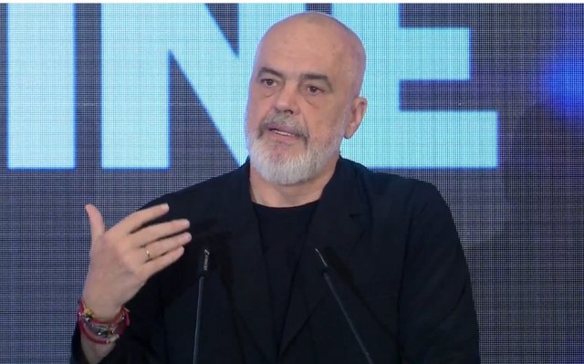Rama reagon p&euml;r protestat n&euml; Zv&euml;rnec dhe dhun&euml;n e rojeve