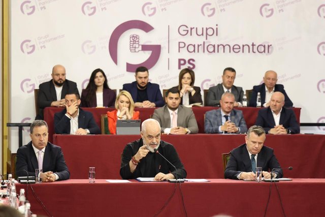 Rama i p&euml;rgjigjet Athin&euml;s zyrtare: U mahnita nga reagimi i