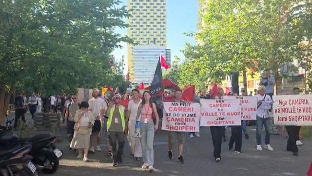 Investimi n&euml; Zv&euml;rnec, nis protesta n&euml; Tiran&euml;