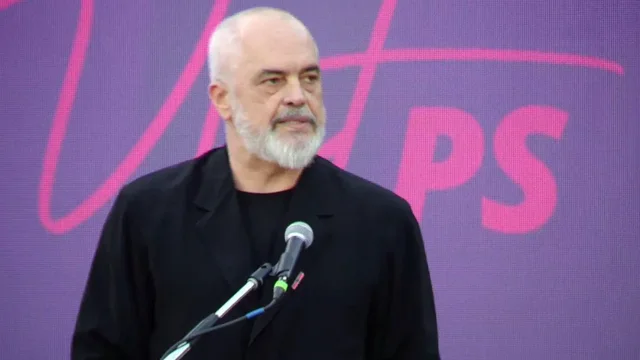 Protesta n&euml; Tiran&euml; p&euml;r Zv&euml;rnecin, Rama: Protestuesit pre e