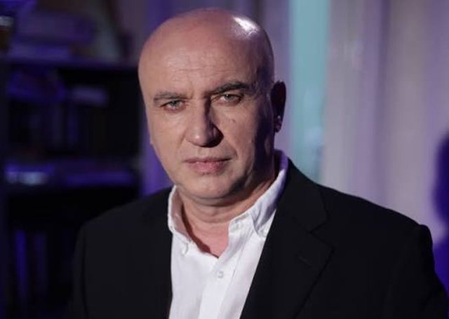 Protesta duhet mbrojtur nga protestuesit, jo nga kund&euml;rshtar&euml;t e saj
