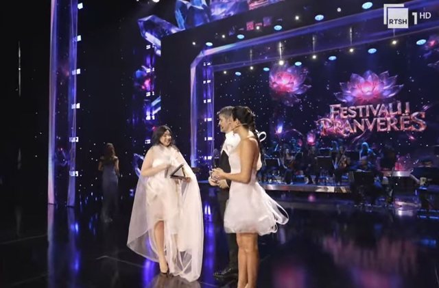 Rikthimi q&euml; pritej prej vitesh, Festivali i Pranver&euml;s magjeps publikun