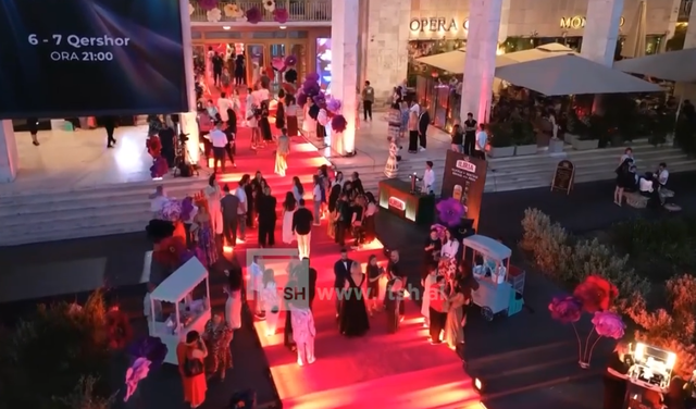 Rikthimi q&euml; pritej prej vitesh, Festivali i Pranver&euml;s magjeps publikun