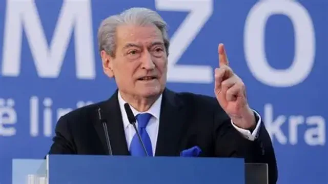 Protesta kërkon qeveri teknike, Berisha ofrohet të drejtojë!