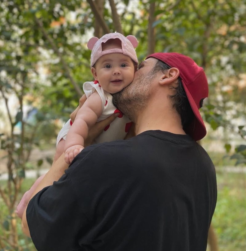 Ana Lika zbulon për herë të parë portretin e vajzës