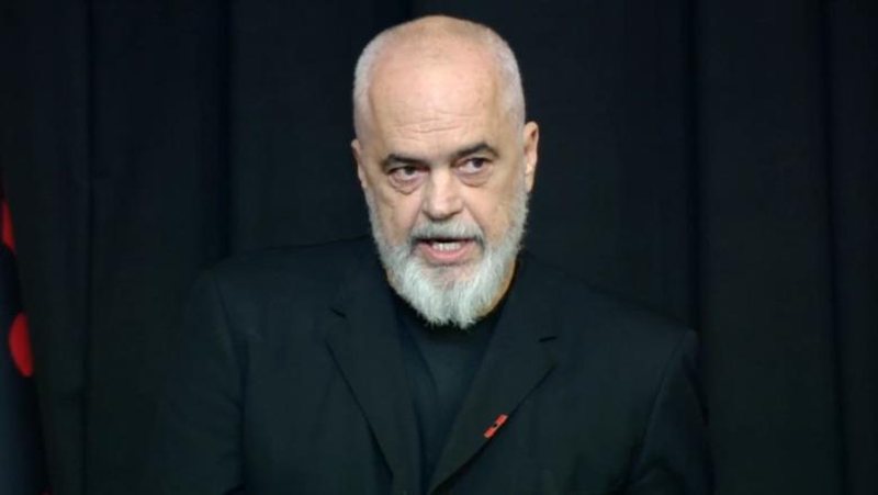 Rama në lamtumirën për Fatos Nanon: Do doja të uleshim edhe