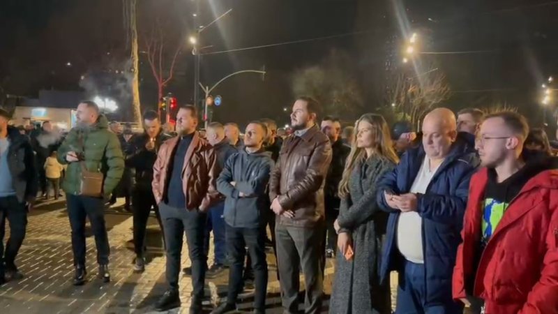 Salianji i bashkohet protest&euml;s s&euml; PD!