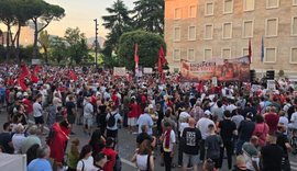 Protesta? N&euml; bulevard vet&euml;m skenografia, beteja reale b&euml;het