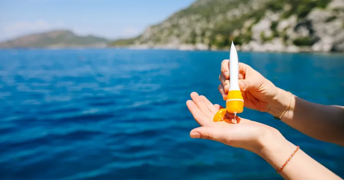fda-miraton-per-here-te-pare-pas-20-vitesh-nje-perberes-te-ri-per-kremrat-kunder-diellit
