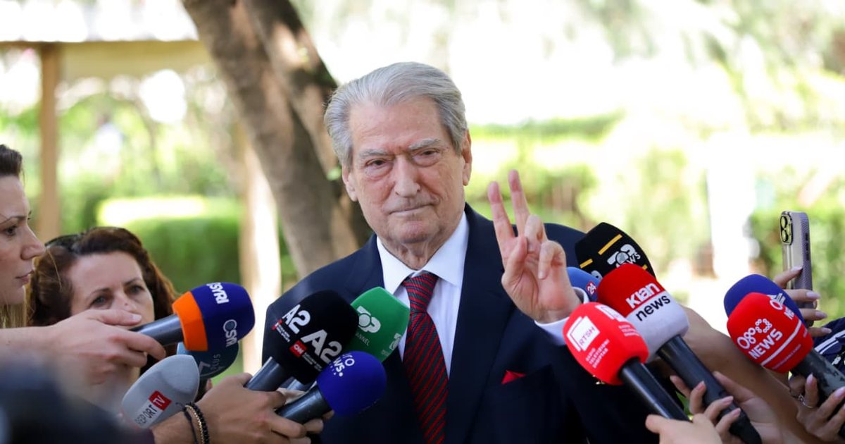 Sali Berisha njofton heqjen e non gratës  SHBA asnjë konfirmim zyrtar