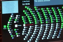 Kuvendi miraton amnistin&euml; dhe ndryshimet n&euml; Kodin Rrugor