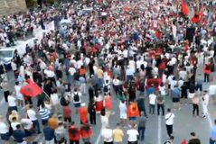 Nga e m&euml;rkura ndryshon orari i protest&euml;s