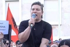 Mamaja e Martin Canit: Nuk ka faj shoku q&euml; e vrau tim bir, sa qeveria