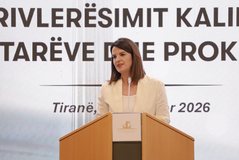 Zv.Kryeministrja Ko&ccedil;iu: Reforma n&euml; drejt&euml;si dhe Vettingu gur