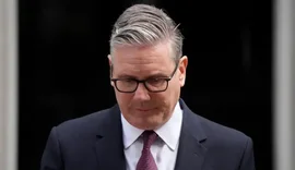 Keir Starmer jep dor&euml;heqjen si kryeminist&euml;r i Britanis&euml; dhe lider