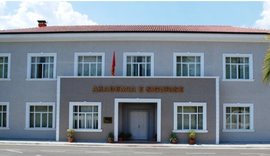 64 student&euml; t&euml; helmuar n&euml; Akademin&euml; e Siguris&euml;. N&euml;