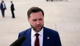 Z&euml;vend&euml;spresidenti amerikan: Ngushtica e Hormuzit do t&euml; jet&euml;