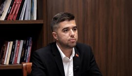 Demokracia shqiptare n&euml; udh&euml;kryq