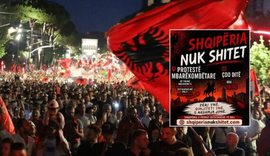 Dita e 15-t&euml; e protest&euml;s, protestuesit mblidhen para