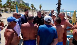 Ministri Blendi Gonxhja inspekton plazhet publike t&euml; Kavaj&euml;s!