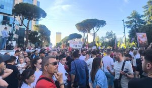 Sot protesta e 14-t&euml; p&euml;r Zv&euml;rnecin!