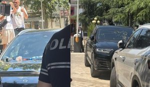 Protestuesit q&euml;llojn&euml; me vez&euml; dhe hedhin plehra mbi makinat e