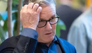 Britania n&euml; pritje: A do t&euml; largohet Keir Starmer nga pushteti?