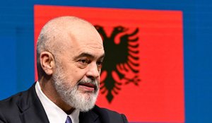 La Discussione: Zv&euml;rneci kund&euml;r Ram&euml;s, sfida p&euml;r njeriun