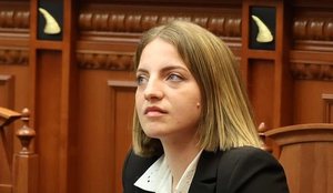 Marjana Ko&ccedil;eku: N&euml;se preket familja ime do ju shkat&euml;rroj.