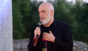 Rishikimi i buxhetit dhe bonusi p&euml;r pensionist&euml;t. &Ccedil;far&euml;