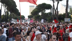 24 dit&euml; protest&euml;, nis marshimi drejt Kryeministris&euml;!